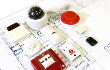 Проектиране, изпълнение, поддръжка, лицензи и сертификати